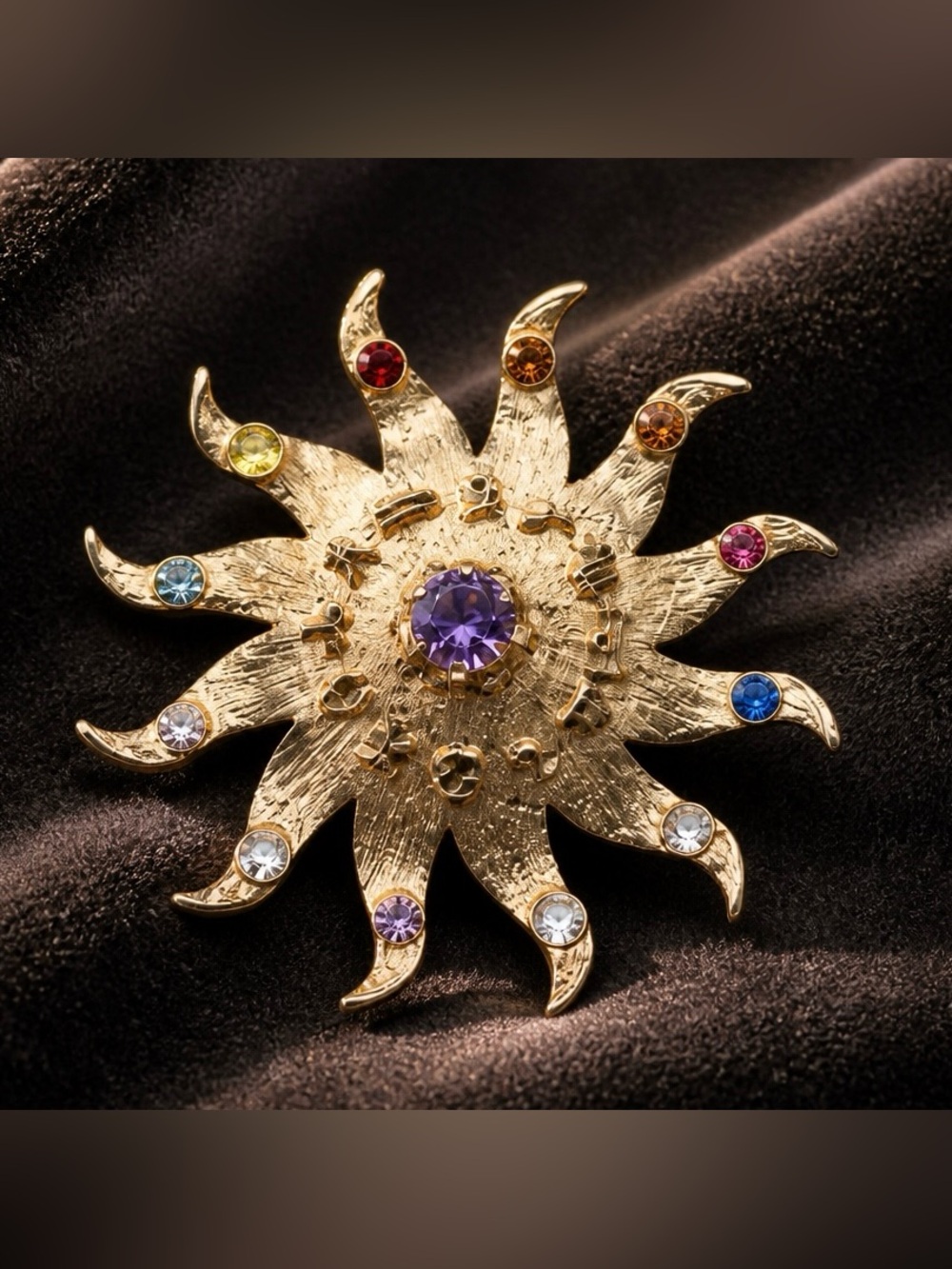 Vintage Wells signed Gold vermeil over 925 Sterling Silver Brooch